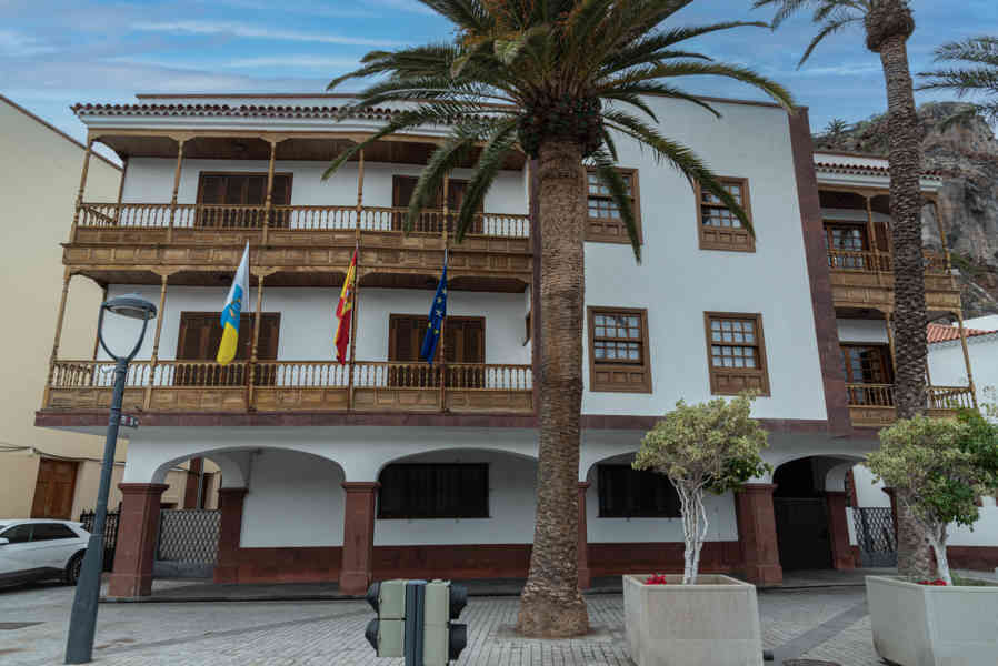 La Gomera 07 - San Sebastián de La Gomera - edificio deDirección Insular de la Administración General del Estado en La Gomera .jpg